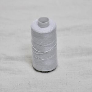 Hvid sytråd til kreative projekter – til børn og voksne, DIY og hobby